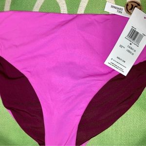 UNWORN hurley reverseable pink/burgundy bottoms